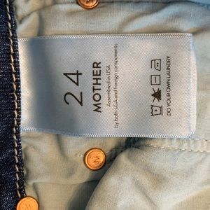 MOTHER jeans size 24. Excellent condition.